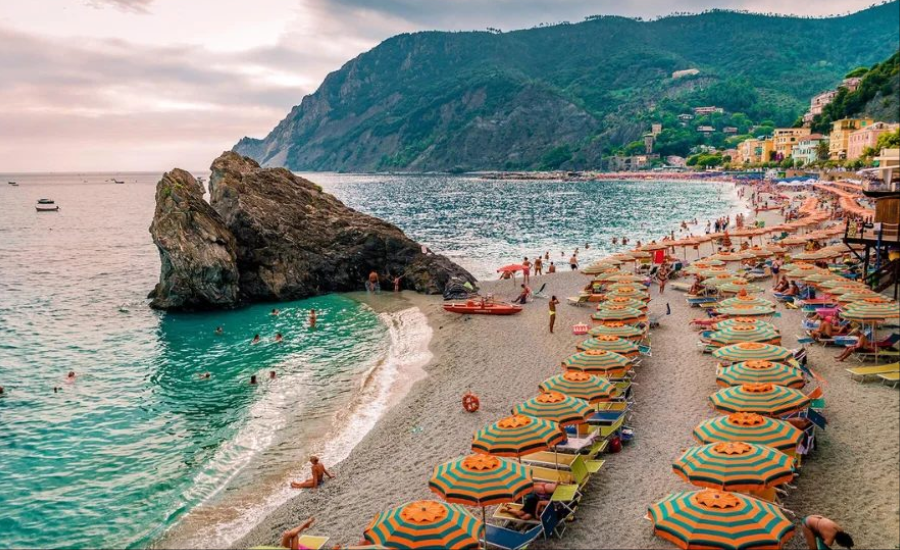 Blind beach italy marilena carulli